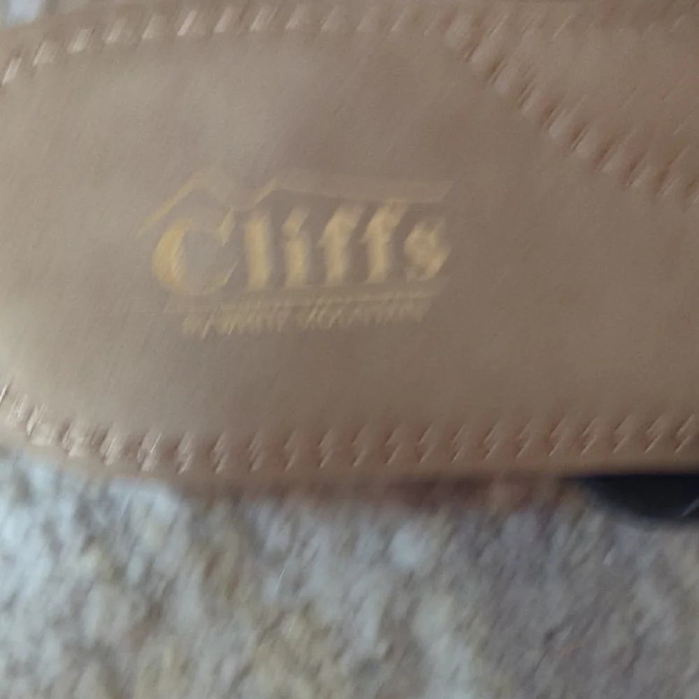 Cliffs by WHITE MOUNTAIN Black and Tan Knotted Sandals